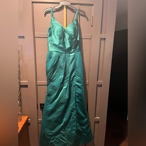 Hebeos Green Evening Gown MEDIUM $75